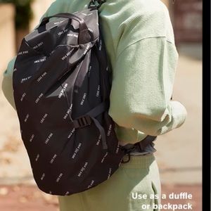 🆕 NEW Victoria’s Secret PINK Campus Convertible Duffle